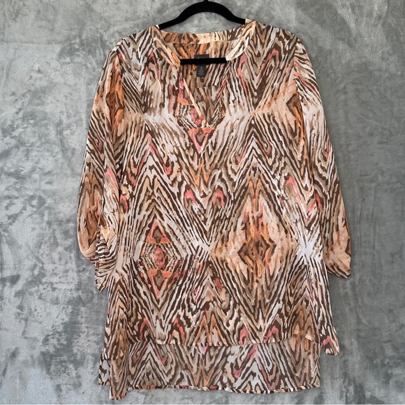 Travelers Collection By Chico's Women Hi Low Top Sz 2 Animal Print 3/4 Sleeve - Picture 4 of 10